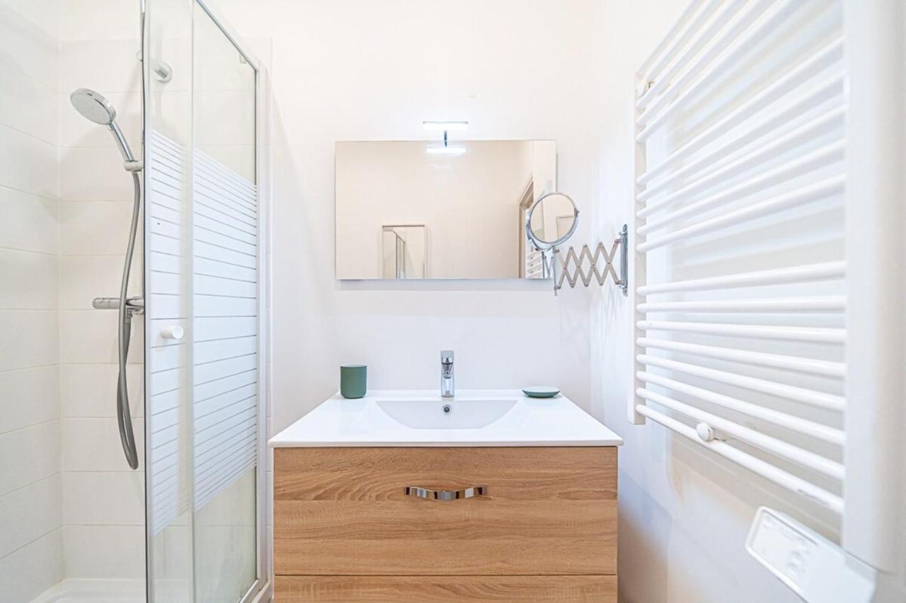Apartament Le Petit Aguesseau-Piscine Du Rhone Bellecour Lyon Zewnętrze zdjęcie
